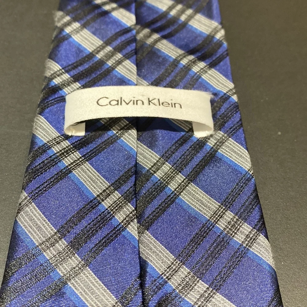 Calvin Klein Silk Tie